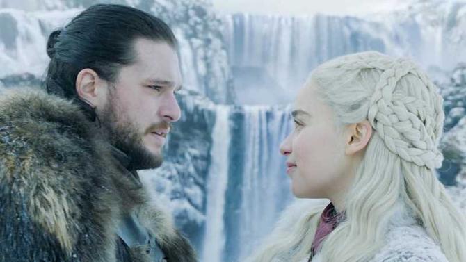 Emilia Clarke non sarà nel sequel de Il trono di spade dedicato a Jon Snow